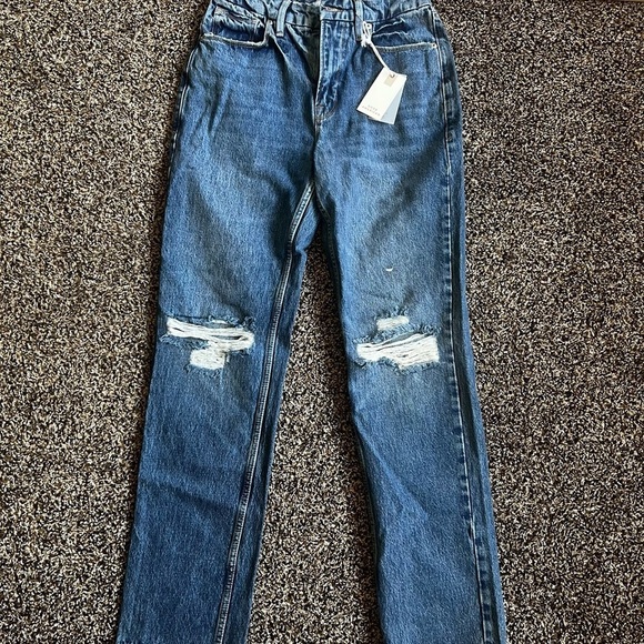 Good American Denim - Good American Blue Straight Leg Jeans with Distressed Knees